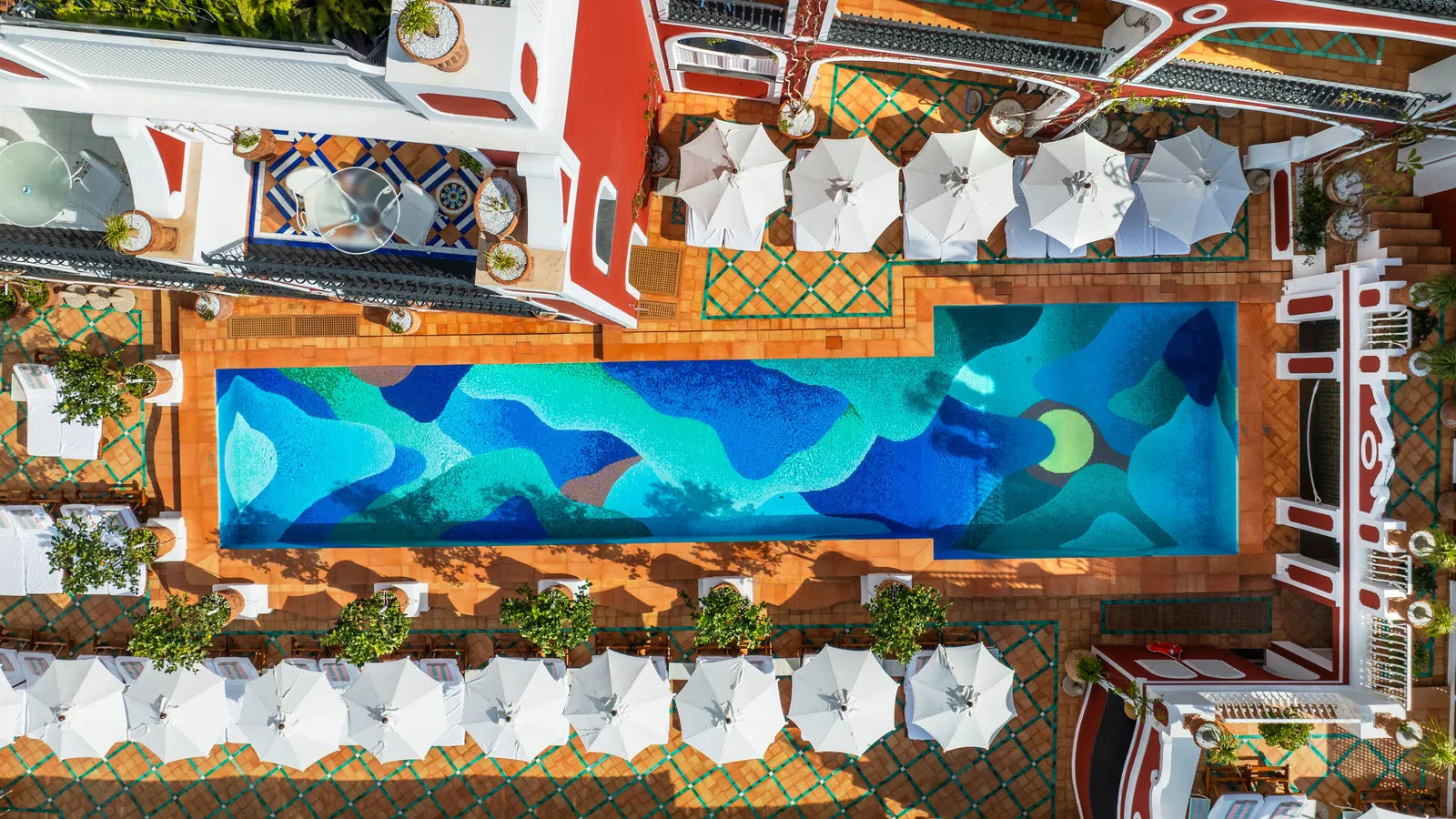 The Zietgeist - Thomas Fuchs + Nicolas Party + La Sirenuse Pool Summer Fun