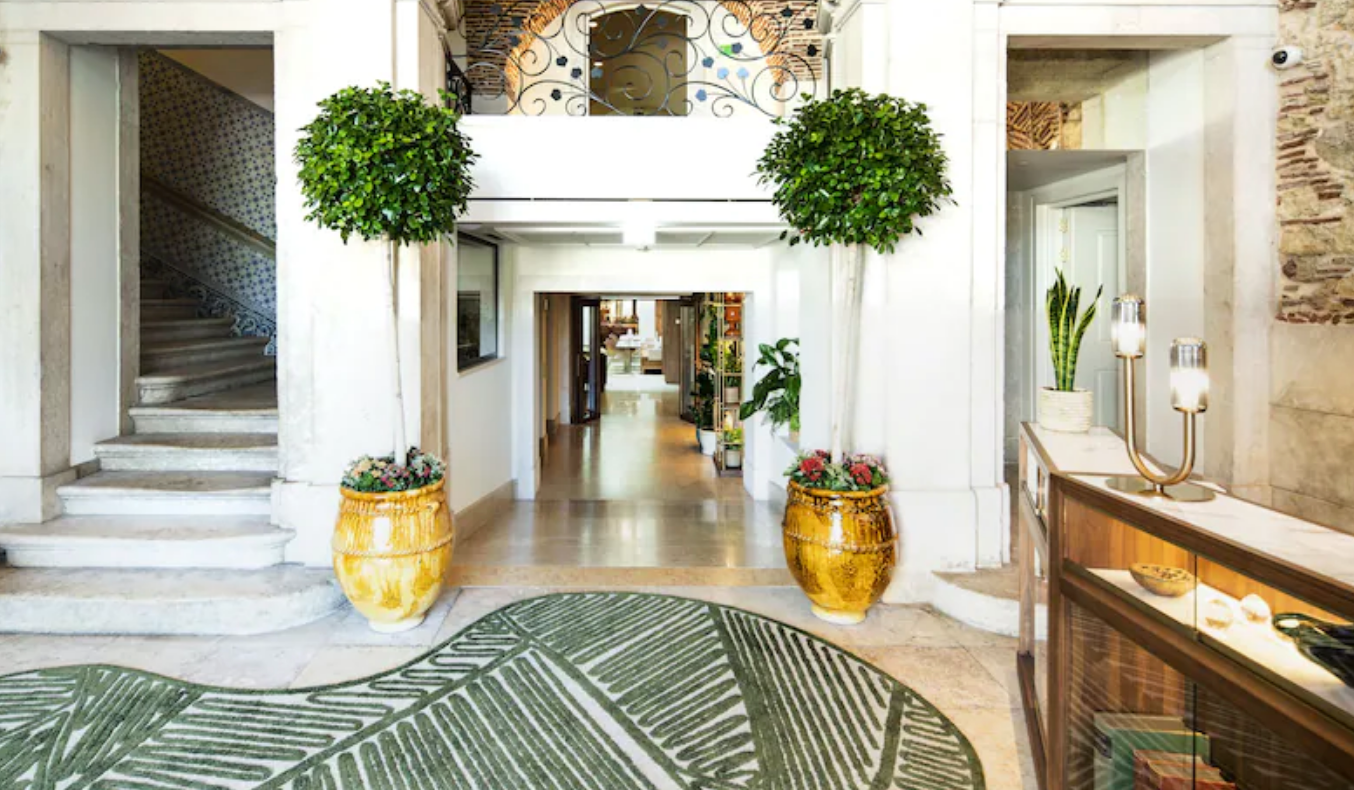 PALÁCIO LUDOVICE - EDITOR'S PICK BY GABRIELLE HB ABADA