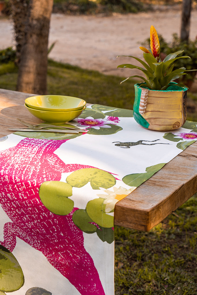Crocodile Table Runners 100% Italian Linen